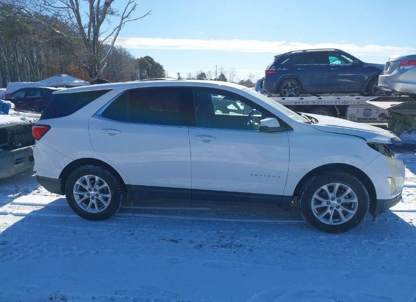 Photo 13 of 2018 Chevrolet Equinox LT (VIN 2GNAXSEV1J6111284)