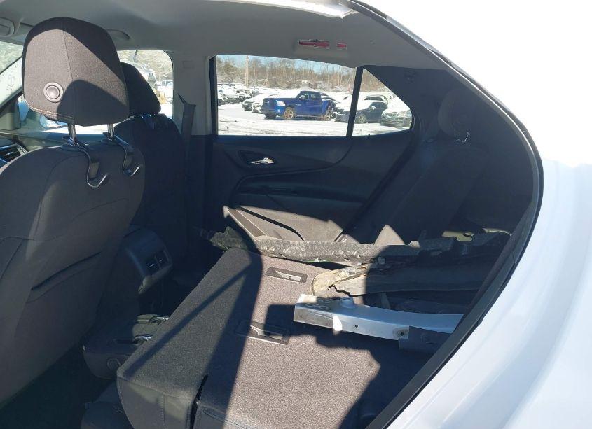 Photo 8 of 2018 Chevrolet Equinox LT (VIN 2GNAXSEV1J6111284)