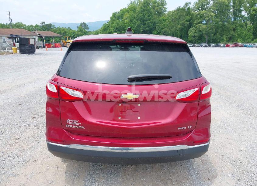 Photo 16 of 2018 Chevrolet Equinox LT (VIN 2GNAXSEV1J6116288)