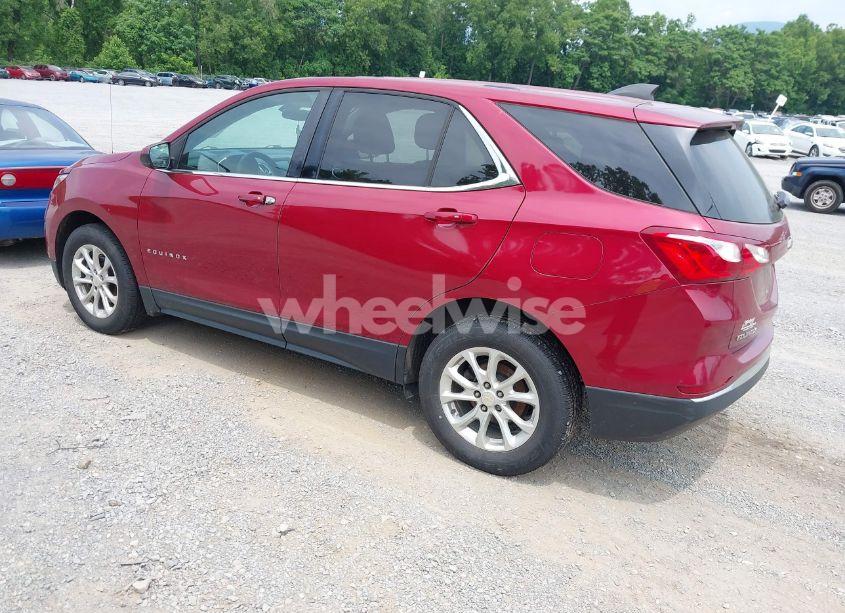 Photo 3 of 2018 Chevrolet Equinox LT (VIN 2GNAXSEV1J6116288)