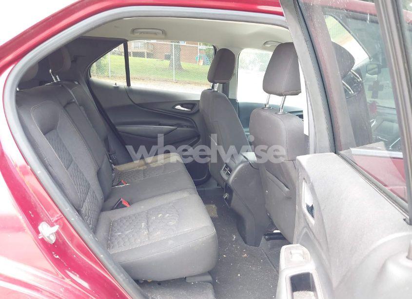 Photo 8 of 2018 Chevrolet Equinox LT (VIN 2GNAXSEV1J6116288)