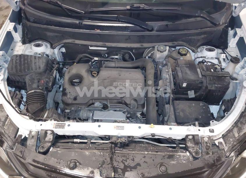 Photo 10 of 2018 Chevrolet Equinox LT (VIN 2GNAXSEV1J6129252)