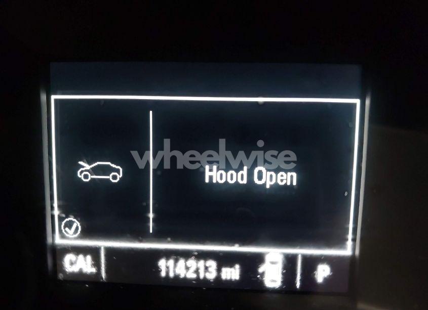 Photo 15 of 2018 Chevrolet Equinox LT (VIN 2GNAXSEV1J6134466)