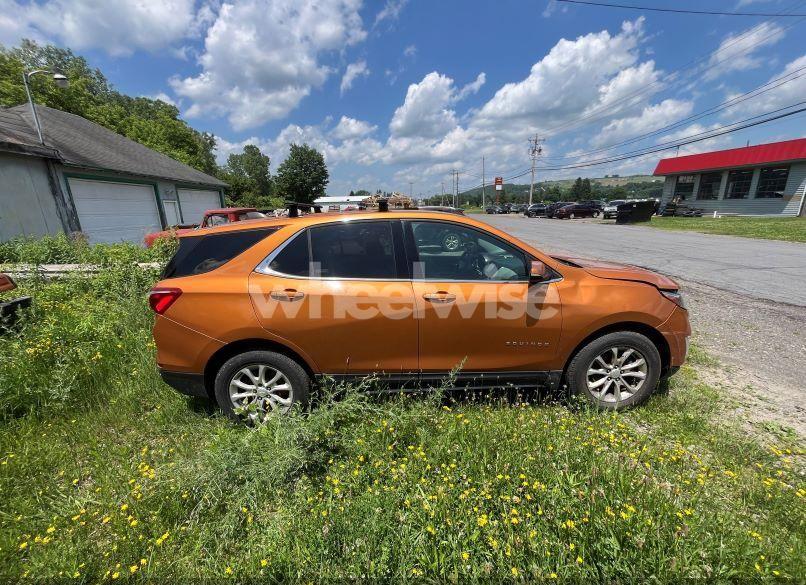Photo 13 of 2018 Chevrolet Equinox LT (VIN 2GNAXSEV1J6177902)