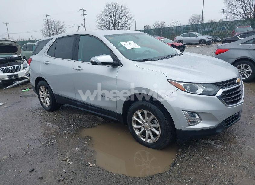 2018 Chevrolet Equinox LT (VIN 2GNAXSEV1J6187880) main photo