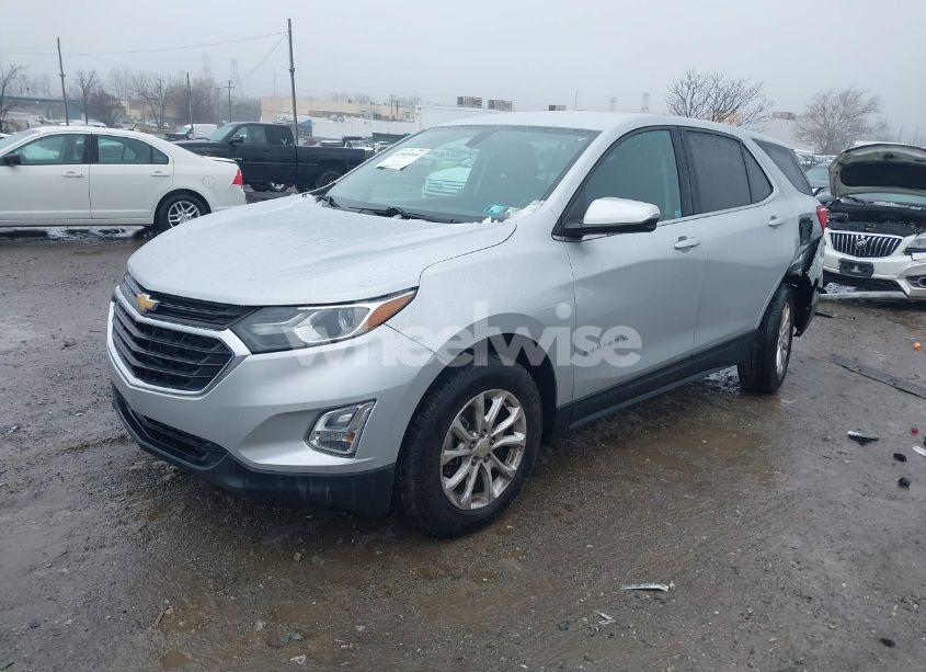 Photo 2 of 2018 Chevrolet Equinox LT (VIN 2GNAXSEV1J6187880)
