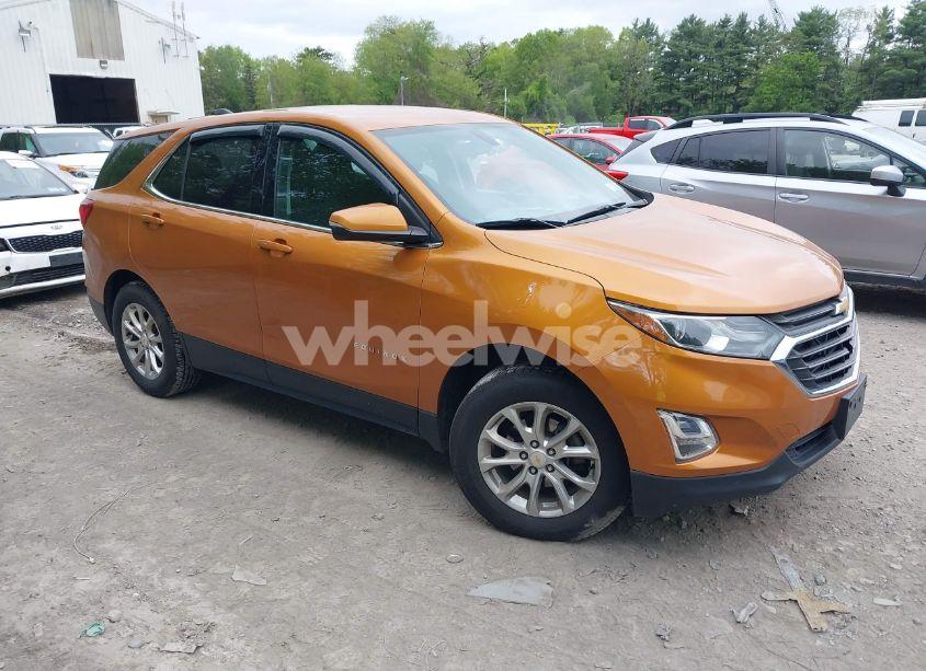 2018 Chevrolet Equinox LT (VIN 2GNAXSEV1J6219274) main photo
