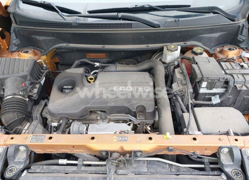 Photo 10 of 2018 Chevrolet Equinox LT (VIN 2GNAXSEV1J6219274)