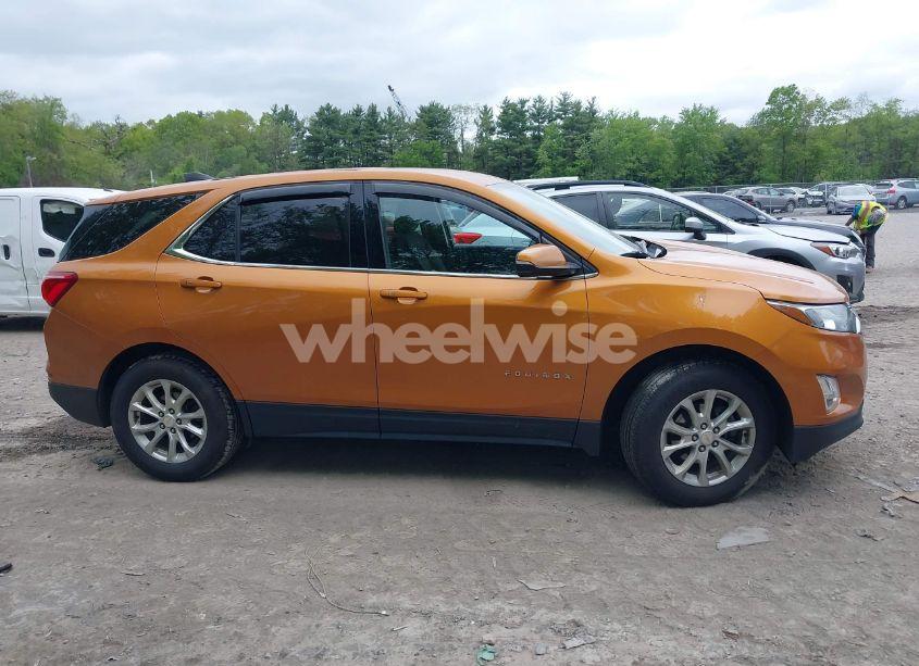 Photo 13 of 2018 Chevrolet Equinox LT (VIN 2GNAXSEV1J6219274)