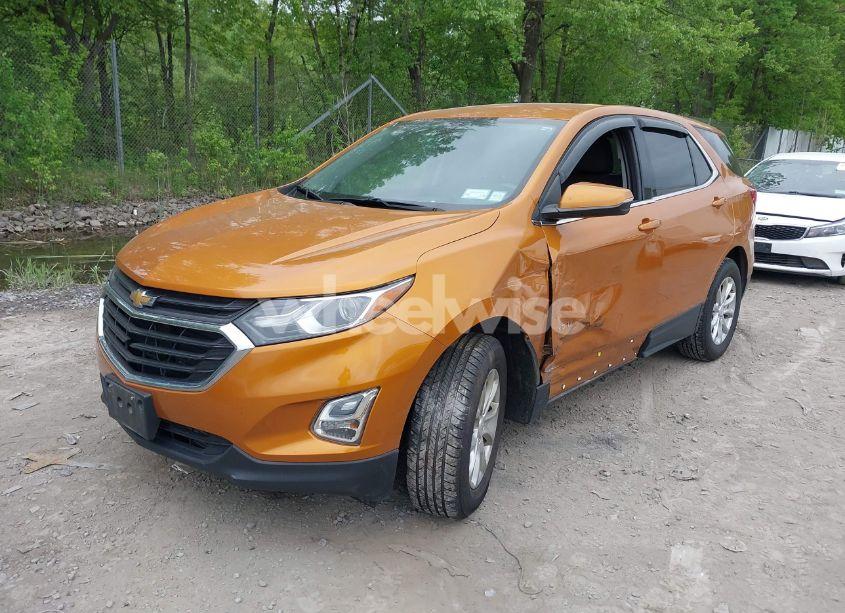 Photo 6 of 2018 Chevrolet Equinox LT (VIN 2GNAXSEV1J6219274)