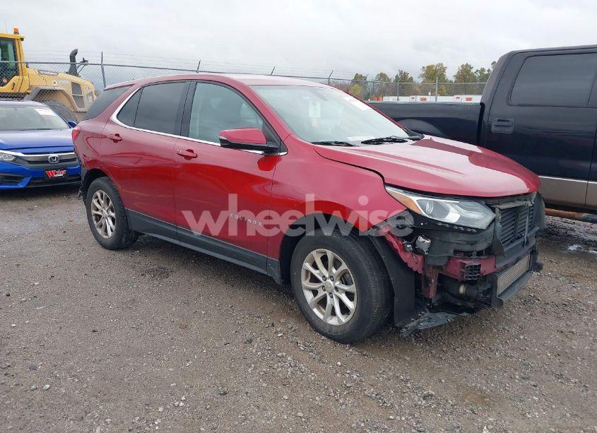 2018 Chevrolet Equinox LT (VIN 2GNAXSEV1J6275005) main photo