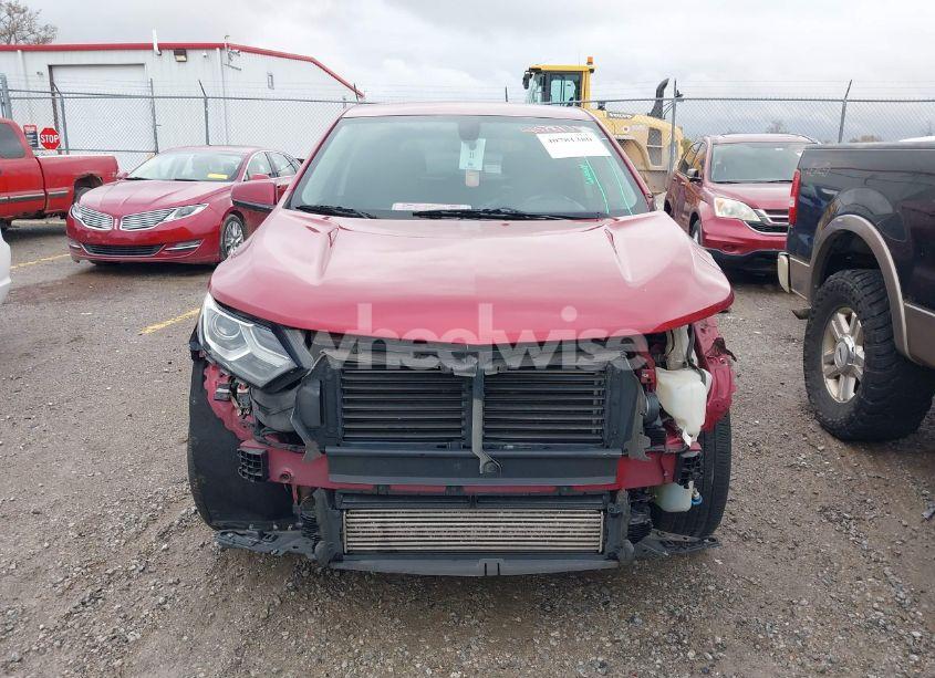 Photo 13 of 2018 Chevrolet Equinox LT (VIN 2GNAXSEV1J6275005)