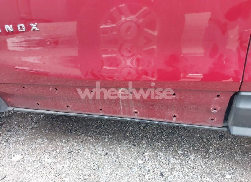 Photo 19 of 2018 Chevrolet Equinox LT (VIN 2GNAXSEV1J6275005)