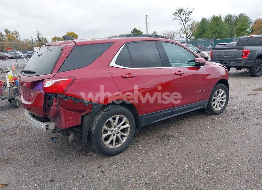 Photo 4 of 2018 Chevrolet Equinox LT (VIN 2GNAXSEV1J6275005)