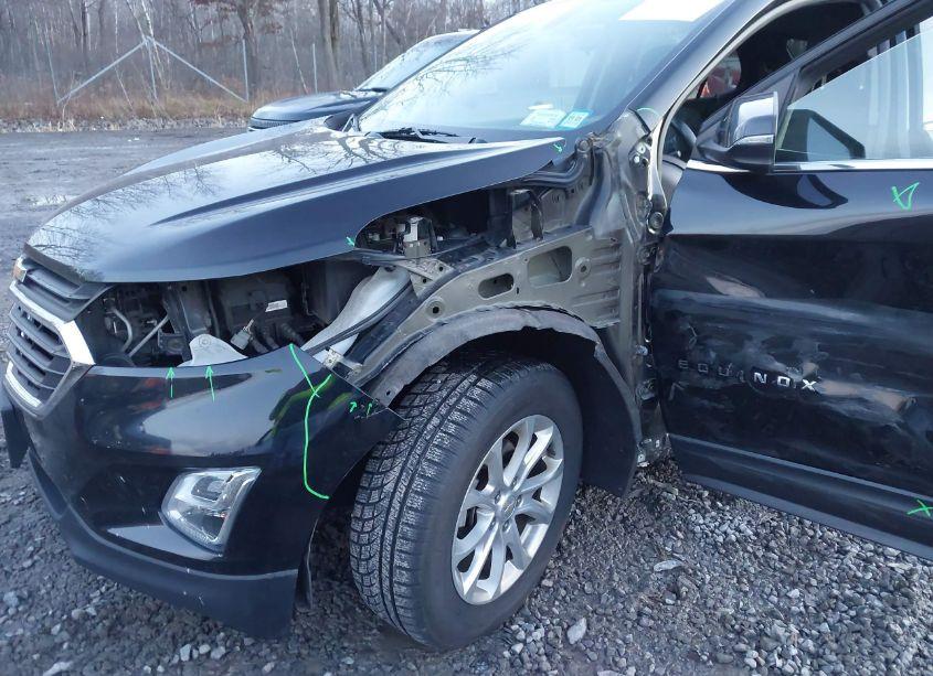 Photo 6 of 2018 Chevrolet Equinox LT (VIN 2GNAXSEV1J6290216)