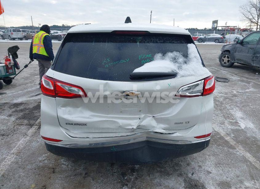 Photo 16 of 2018 Chevrolet Equinox LT (VIN 2GNAXSEV1J6297585)