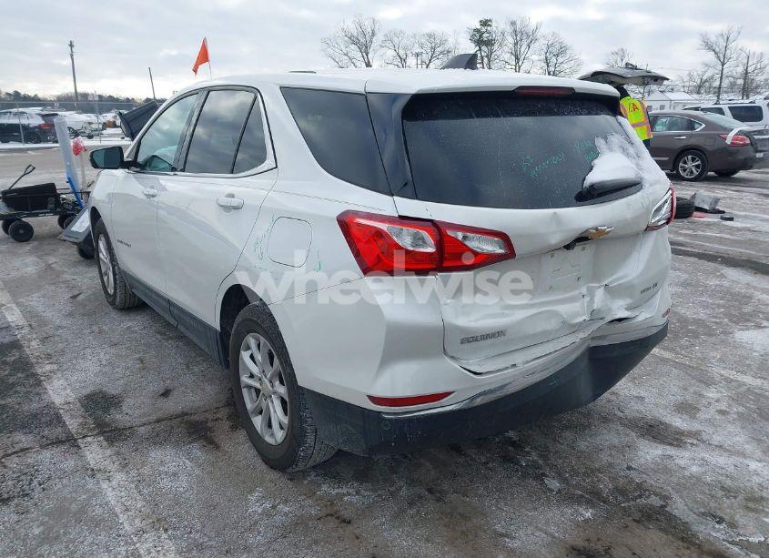 Photo 3 of 2018 Chevrolet Equinox LT (VIN 2GNAXSEV1J6297585)