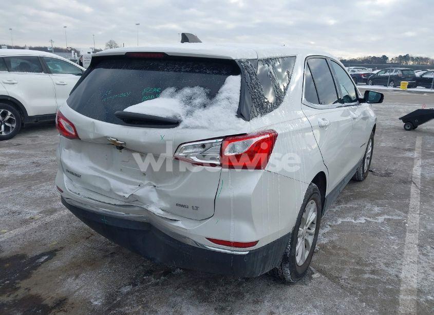 Photo 4 of 2018 Chevrolet Equinox LT (VIN 2GNAXSEV1J6297585)