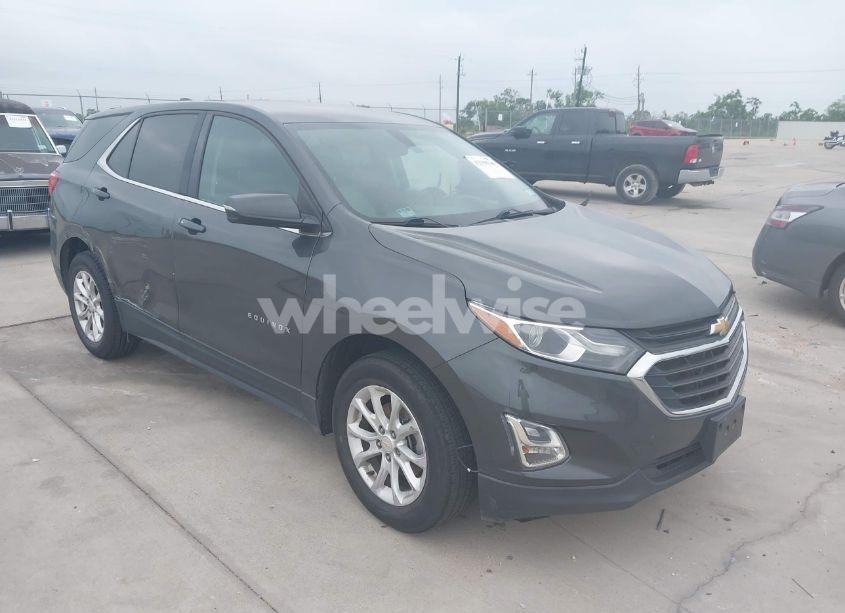 2018 Chevrolet Equinox LT (VIN 2GNAXSEV1J6326812) main photo