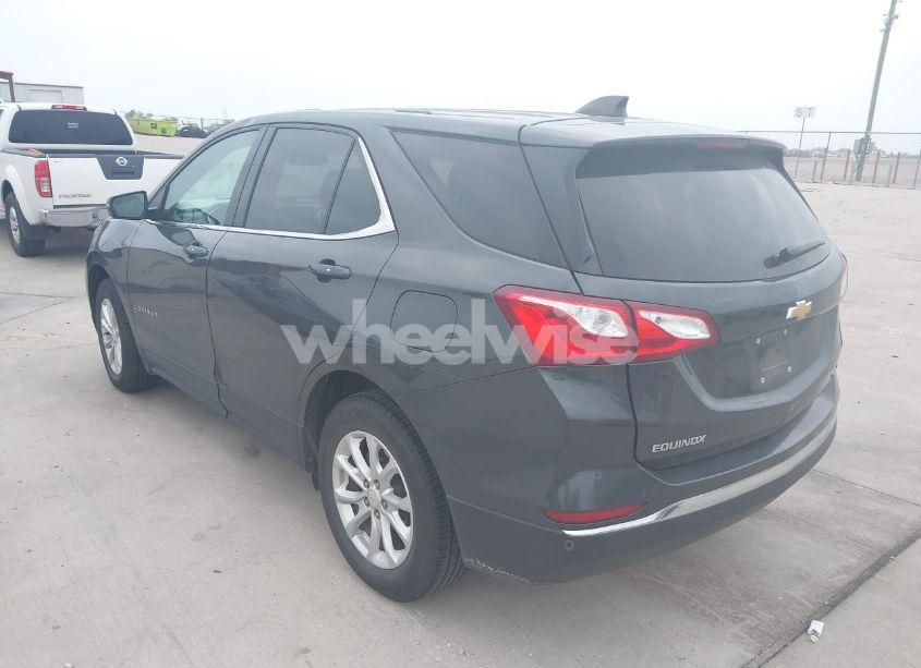 Photo 3 of 2018 Chevrolet Equinox LT (VIN 2GNAXSEV1J6326812)