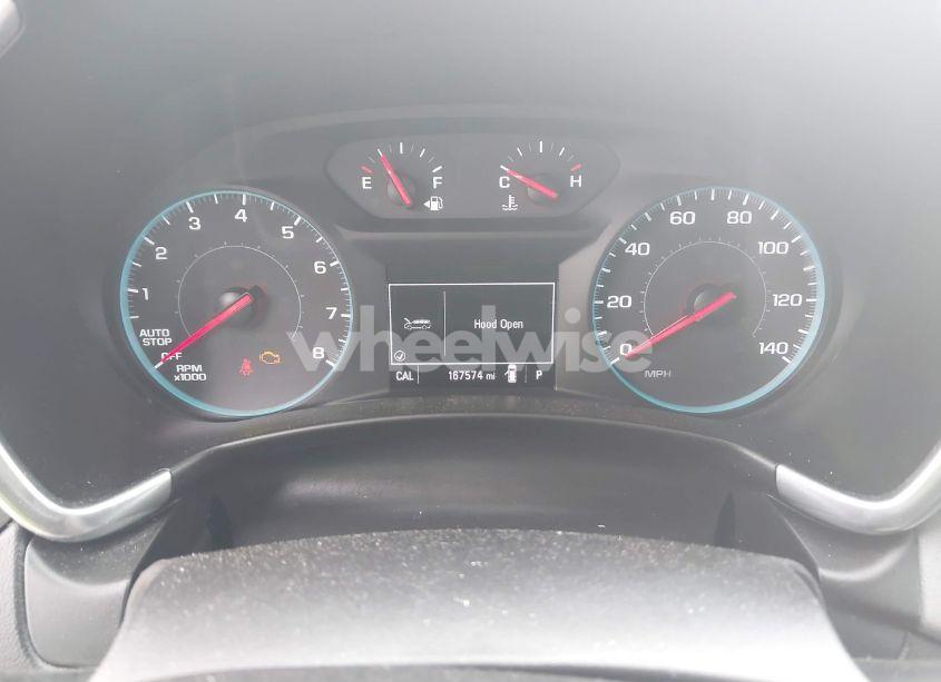 Photo 7 of 2018 Chevrolet Equinox LT (VIN 2GNAXSEV1J6326812)