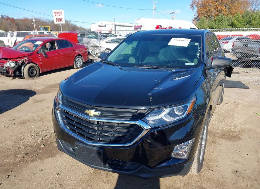 Photo 2 of 2019 Chevrolet Equinox LS (VIN 2GNAXSEV1K6108418)