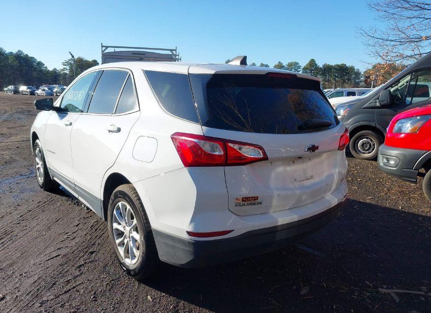 Photo 3 of 2019 Chevrolet Equinox LS (VIN 2GNAXSEV1K6210737)