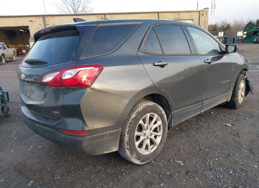 Photo 4 of 2019 Chevrolet Equinox LS (VIN 2GNAXSEV1K6265950)