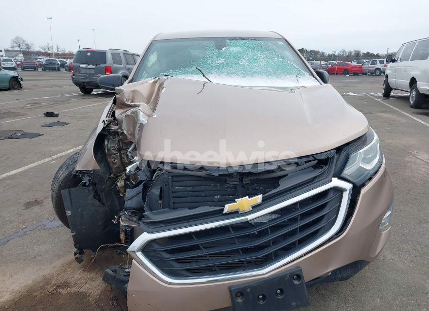 Photo 12 of 2019 Chevrolet Equinox LS (VIN 2GNAXSEV1K6300566)