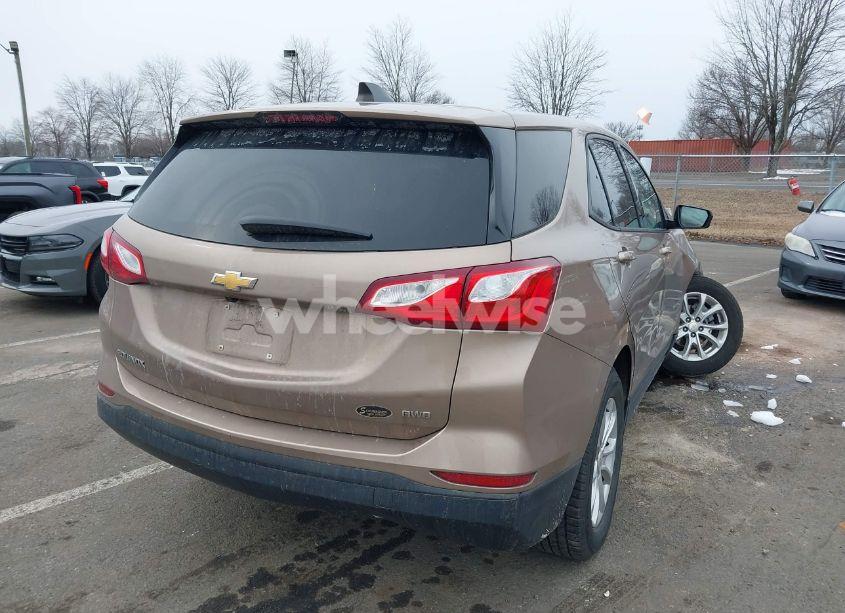 Photo 4 of 2019 Chevrolet Equinox LS (VIN 2GNAXSEV1K6300566)