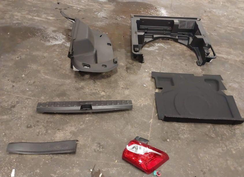 Photo 12 of 2020 Chevrolet Equinox AWD LS (VIN 2GNAXSEV1L6270549)