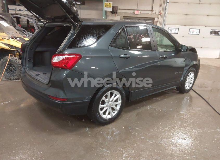 Photo 4 of 2020 Chevrolet Equinox AWD LS (VIN 2GNAXSEV1L6273872)