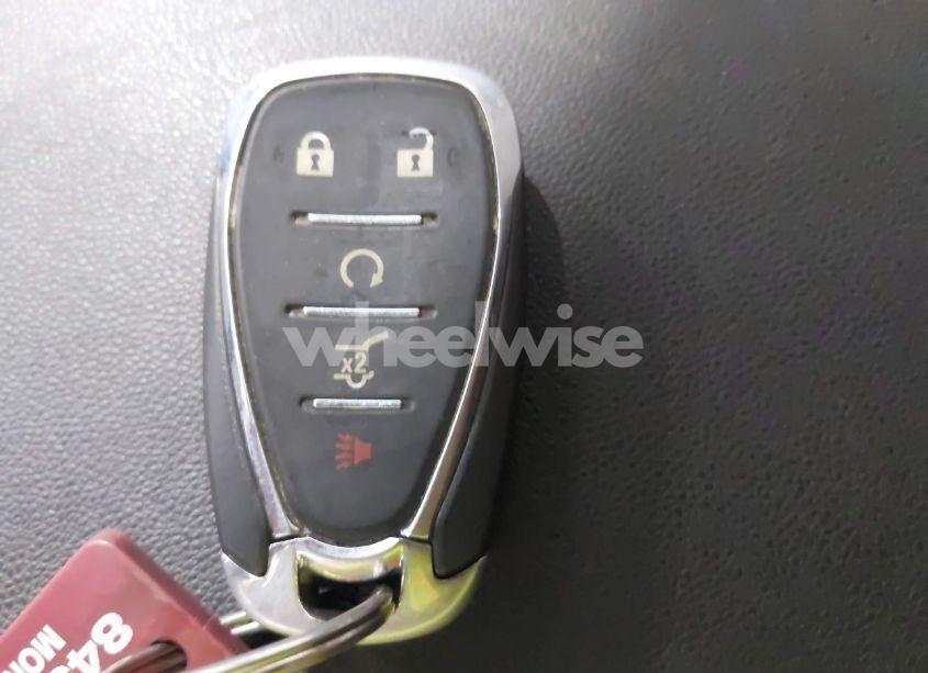 Photo 11 of 2018 Chevrolet Equinox LT (VIN 2GNAXSEV2J6111892)