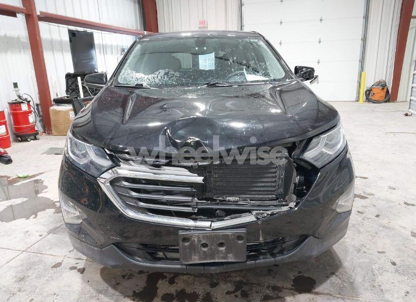 Photo 12 of 2018 Chevrolet Equinox LT (VIN 2GNAXSEV2J6111892)