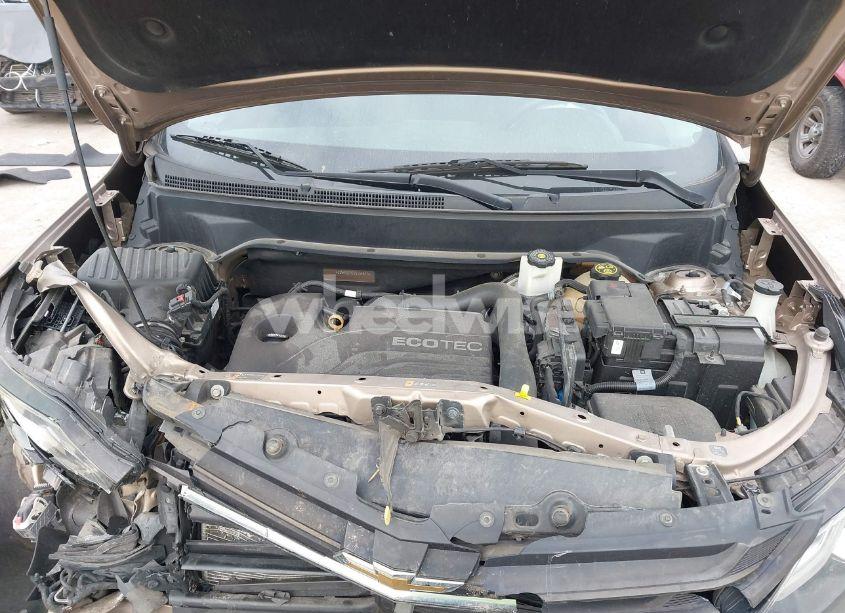 Photo 10 of 2018 Chevrolet Equinox LT (VIN 2GNAXSEV2J6165662)