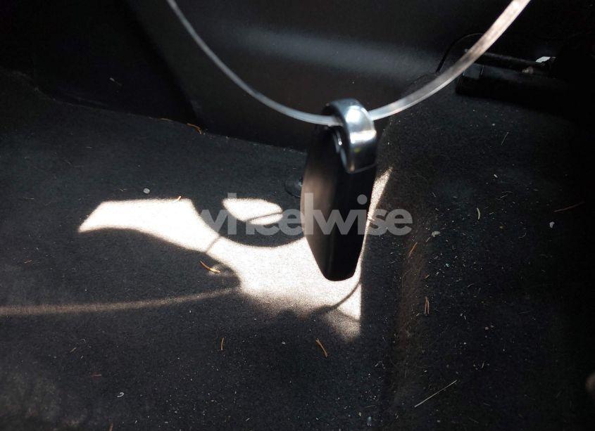 Photo 11 of 2018 Chevrolet Equinox LT (VIN 2GNAXSEV2J6165662)