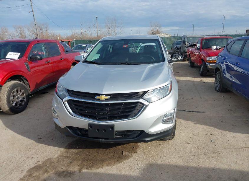 Photo 12 of 2018 Chevrolet Equinox LT (VIN 2GNAXSEV2J6183661)