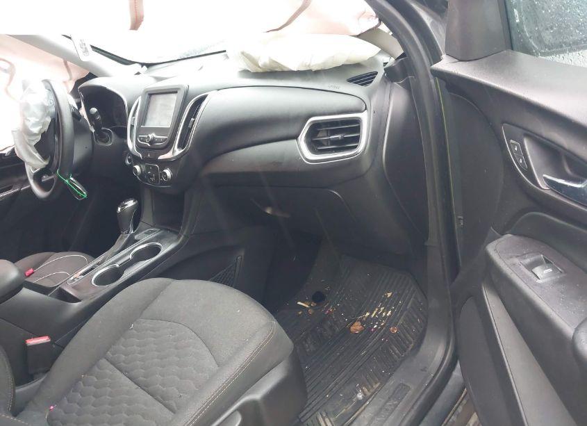 Photo 5 of 2018 Chevrolet Equinox LT (VIN 2GNAXSEV2J6211815)