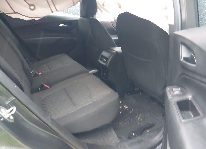 Photo 8 of 2018 Chevrolet Equinox LT (VIN 2GNAXSEV2J6211815)