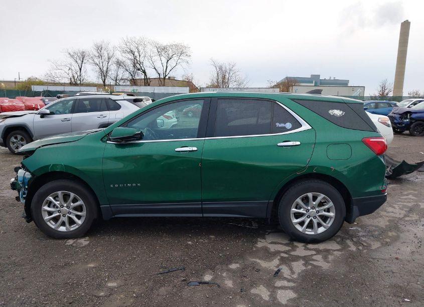 Photo 15 of 2018 Chevrolet Equinox LT (VIN 2GNAXSEV2J6252252)