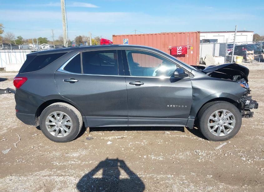 Photo 14 of 2018 Chevrolet Equinox LT (VIN 2GNAXSEV2J6325894)