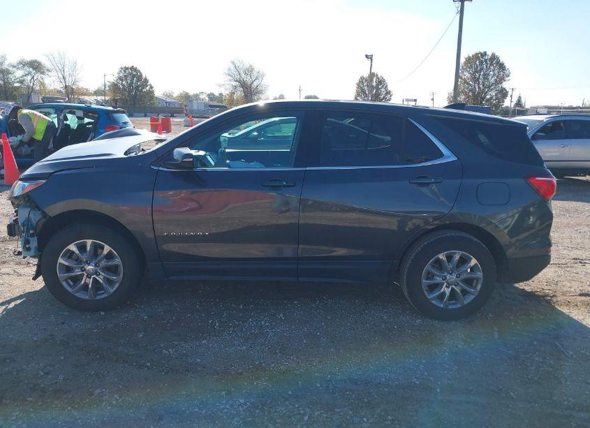 Photo 15 of 2018 Chevrolet Equinox LT (VIN 2GNAXSEV2J6325894)