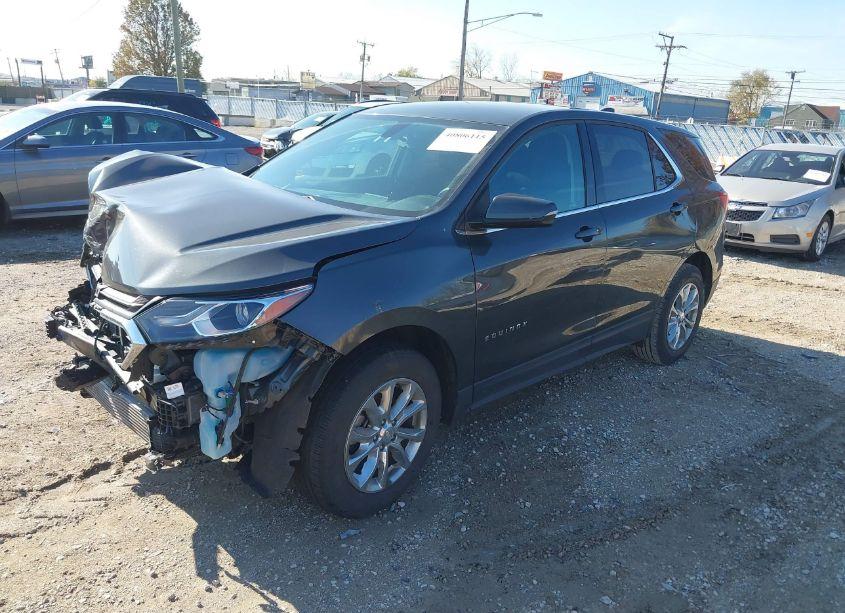 Photo 2 of 2018 Chevrolet Equinox LT (VIN 2GNAXSEV2J6325894)