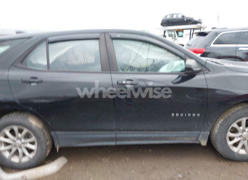 Photo 13 of 2020 Chevrolet Equinox AWD LS (VIN 2GNAXSEV2L6179211)