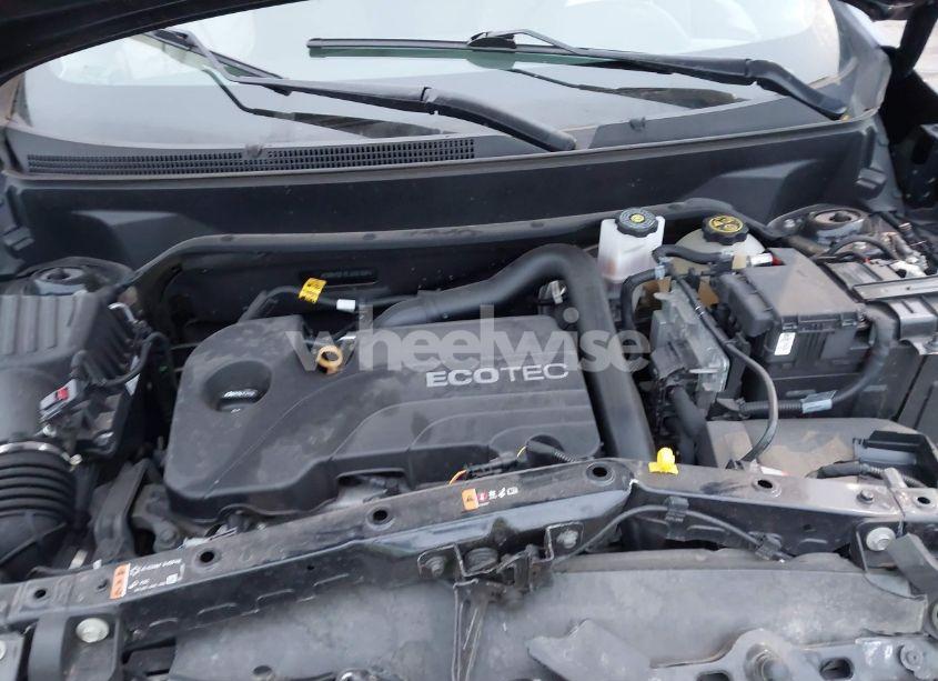 Photo 10 of 2020 Chevrolet Equinox AWD LS (VIN 2GNAXSEV2L6187664)