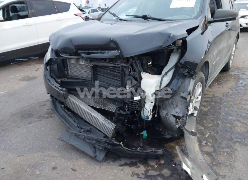 Photo 6 of 2020 Chevrolet Equinox AWD LS (VIN 2GNAXSEV2L6187664)