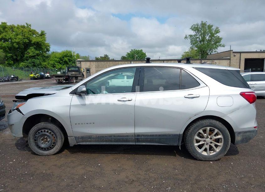 Photo 14 of 2018 Chevrolet Equinox LT (VIN 2GNAXSEV3J6157859)