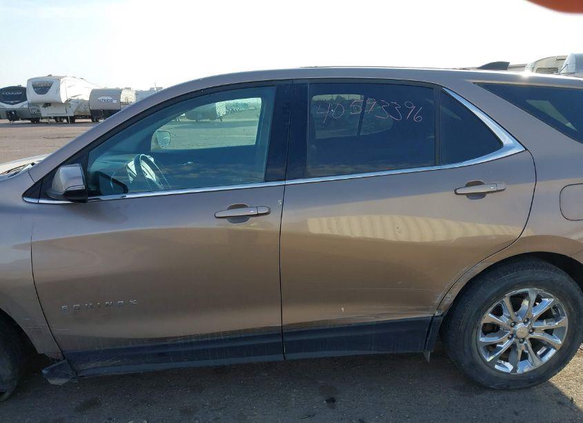 Photo 14 of 2018 Chevrolet Equinox LT (VIN 2GNAXSEV3J6228381)