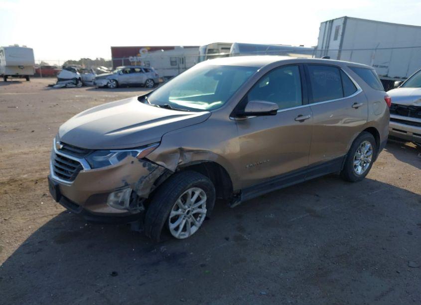Photo 2 of 2018 Chevrolet Equinox LT (VIN 2GNAXSEV3J6228381)