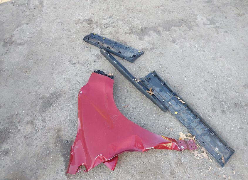 Photo 12 of 2018 Chevrolet Equinox LT (VIN 2GNAXSEV3J6231071)